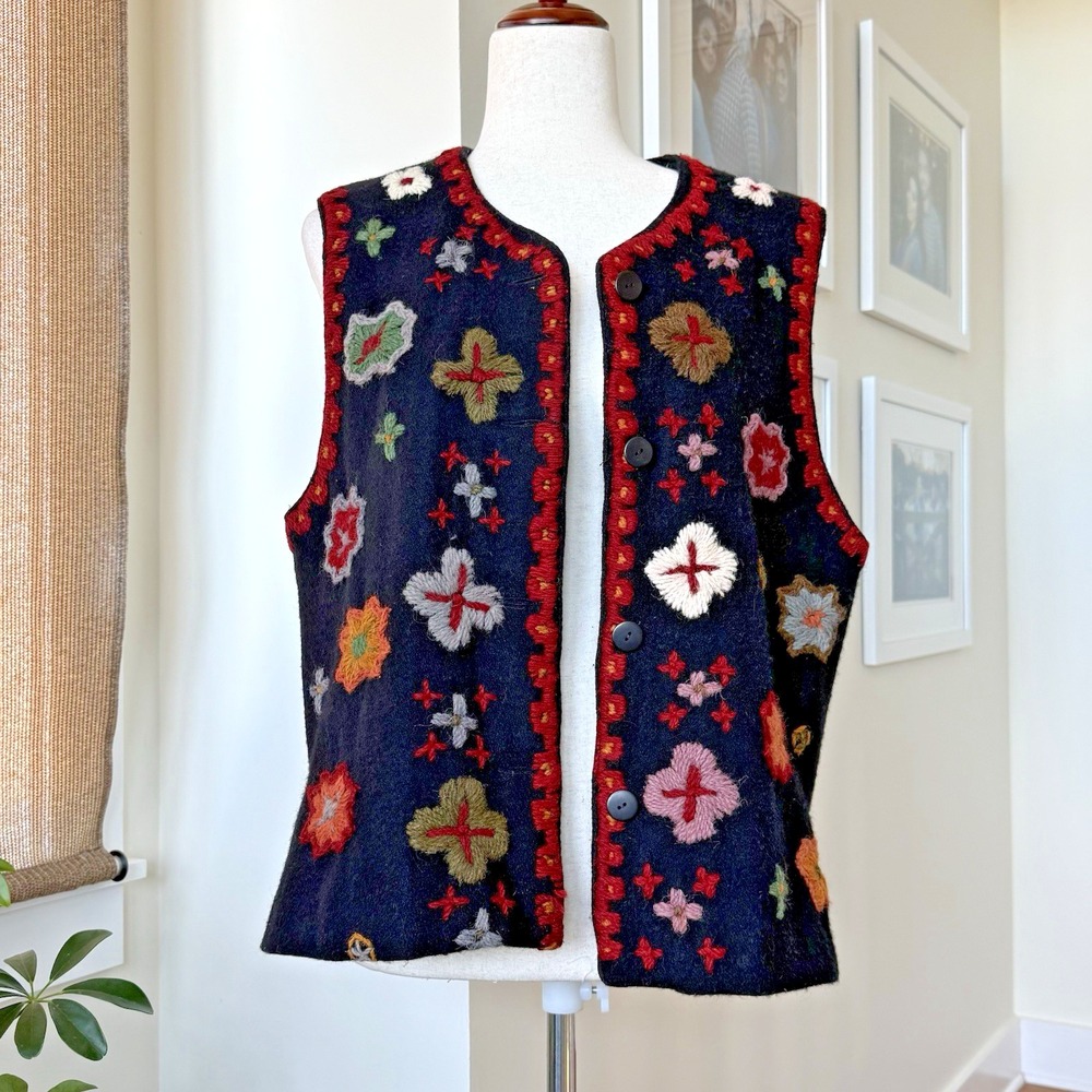 VTG French Connection Womens' Medium Vest Wool Blend Floral Embroidered‎ Black